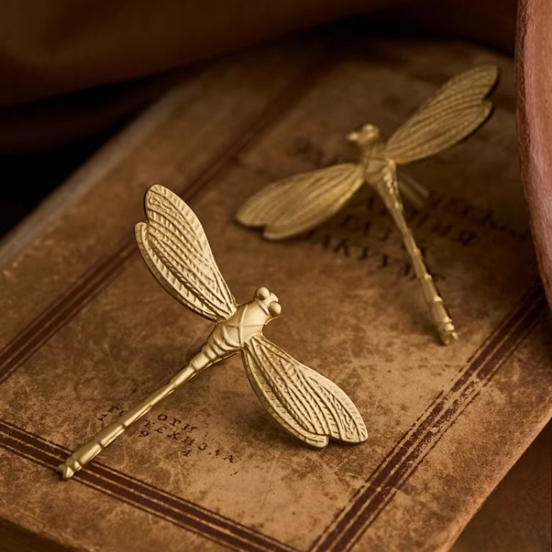 Unique Furniture Hardware - Poignées de meuble en laiton Dragonfly