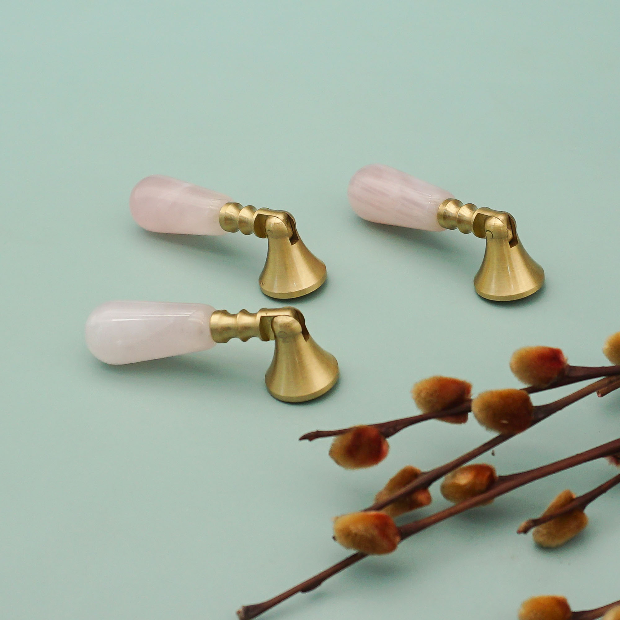 Boutons et poignées de porte e - Furniture Hardware Drop Pulls avis et prix