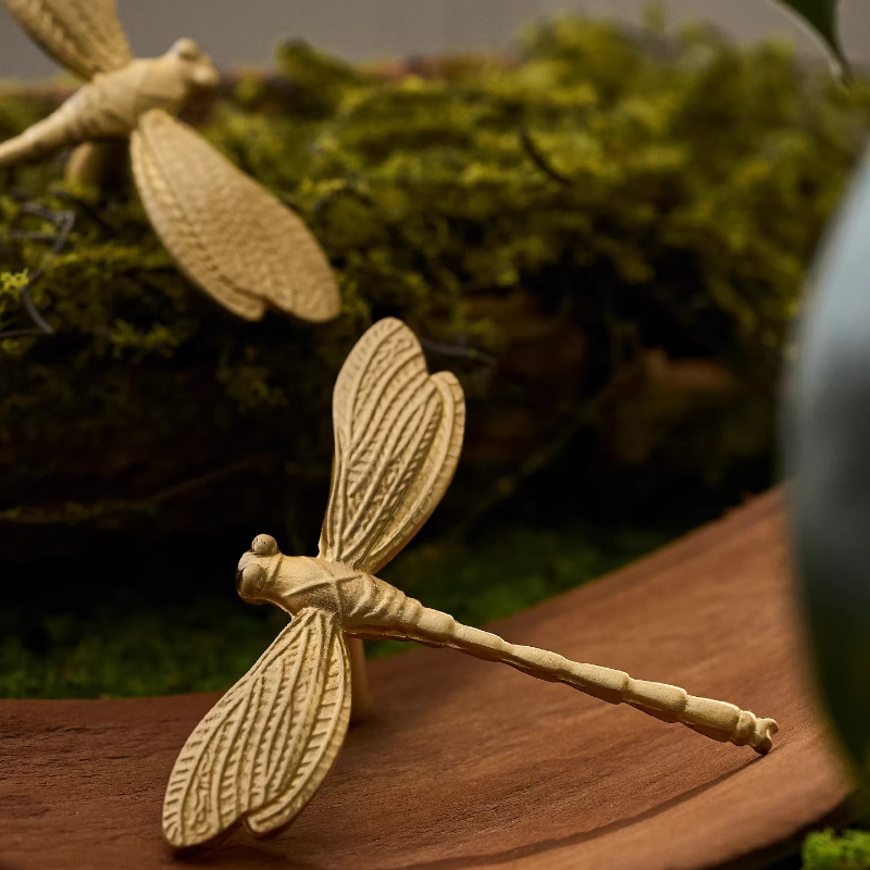 Poignées de meuble en laiton D - Unique Furniture Hardware avis et prix